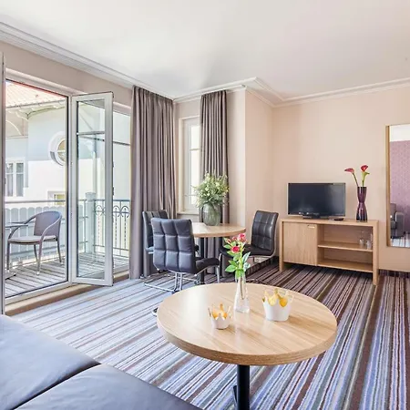 Ferienappartement Und Economyzimmer Residenz Waldkrone Ostseebad Kühlungsborn Exterior foto