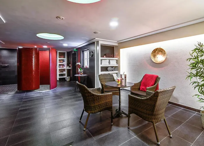 Ferienappartement Und Economyzimmer Residenz Waldkrone
