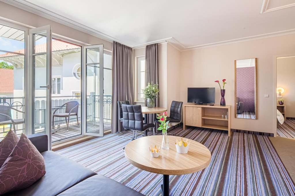 Apartment Und Economyzimmer Residenz Waldkrone