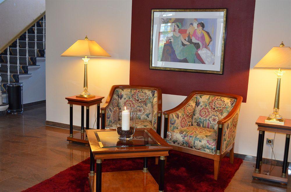 Apartment Und Economyzimmer Residenz Waldkrone