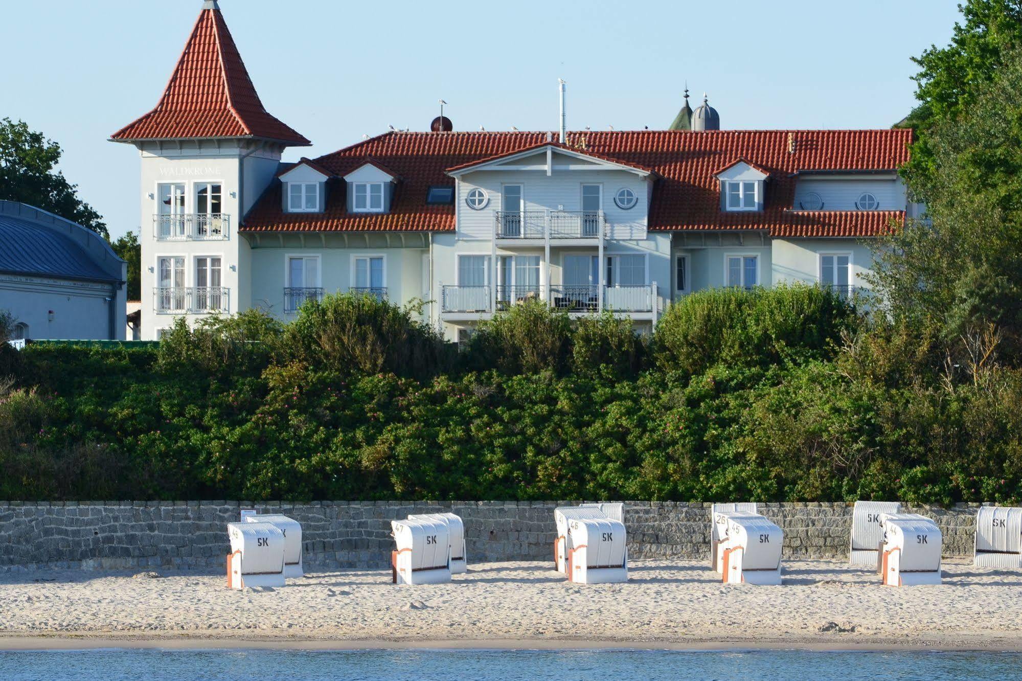 Appartement Und Economyzimmer Residenz Waldkrone
