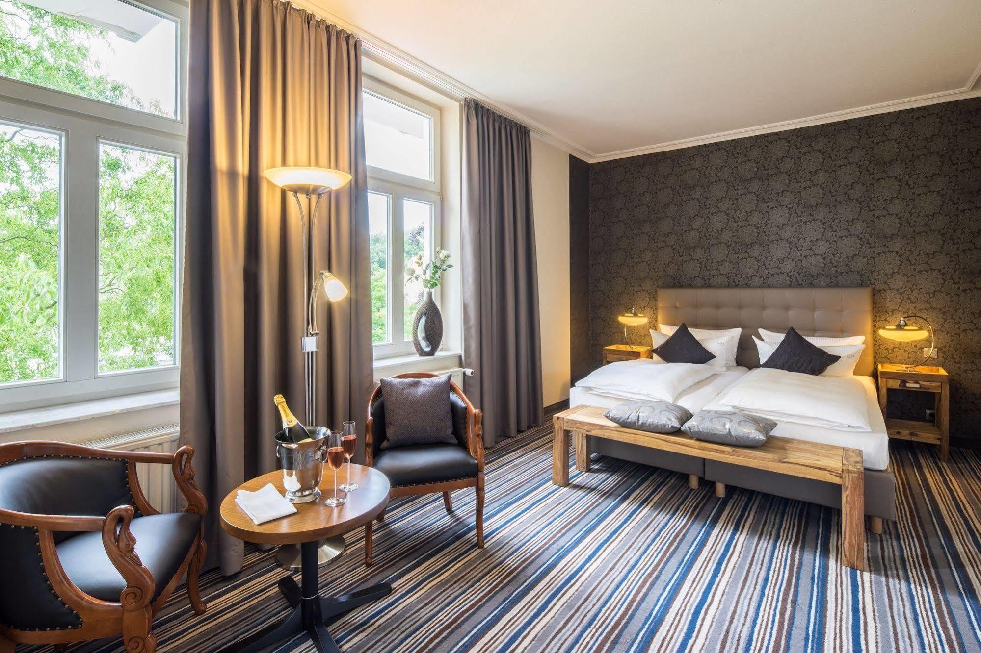 Und Economyzimmer Residenz Waldkrone *