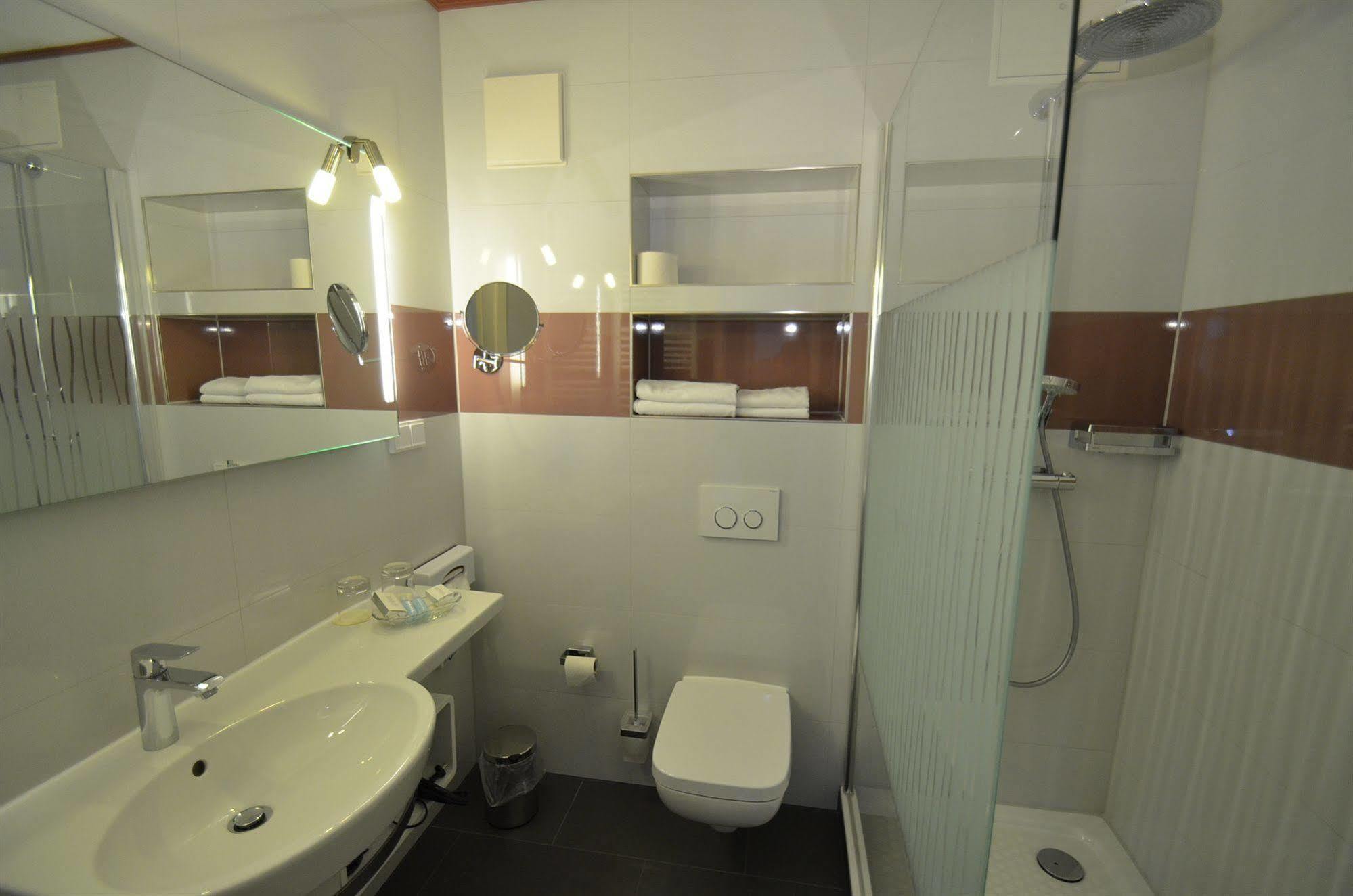 Appartement Und Economyzimmer Residenz Waldkrone Ostseebad Kühlungsborn