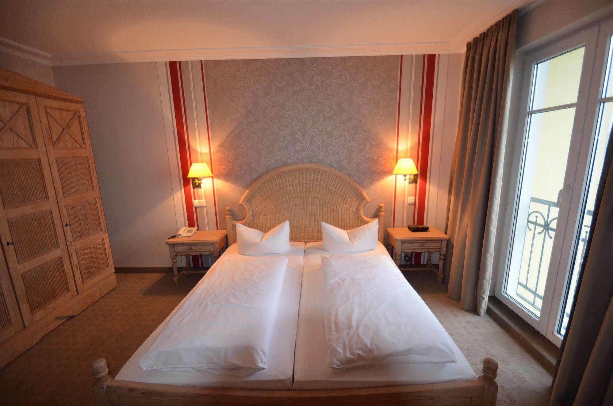 Apartment Und Economyzimmer Residenz Waldkrone Ostseebad Kühlungsborn