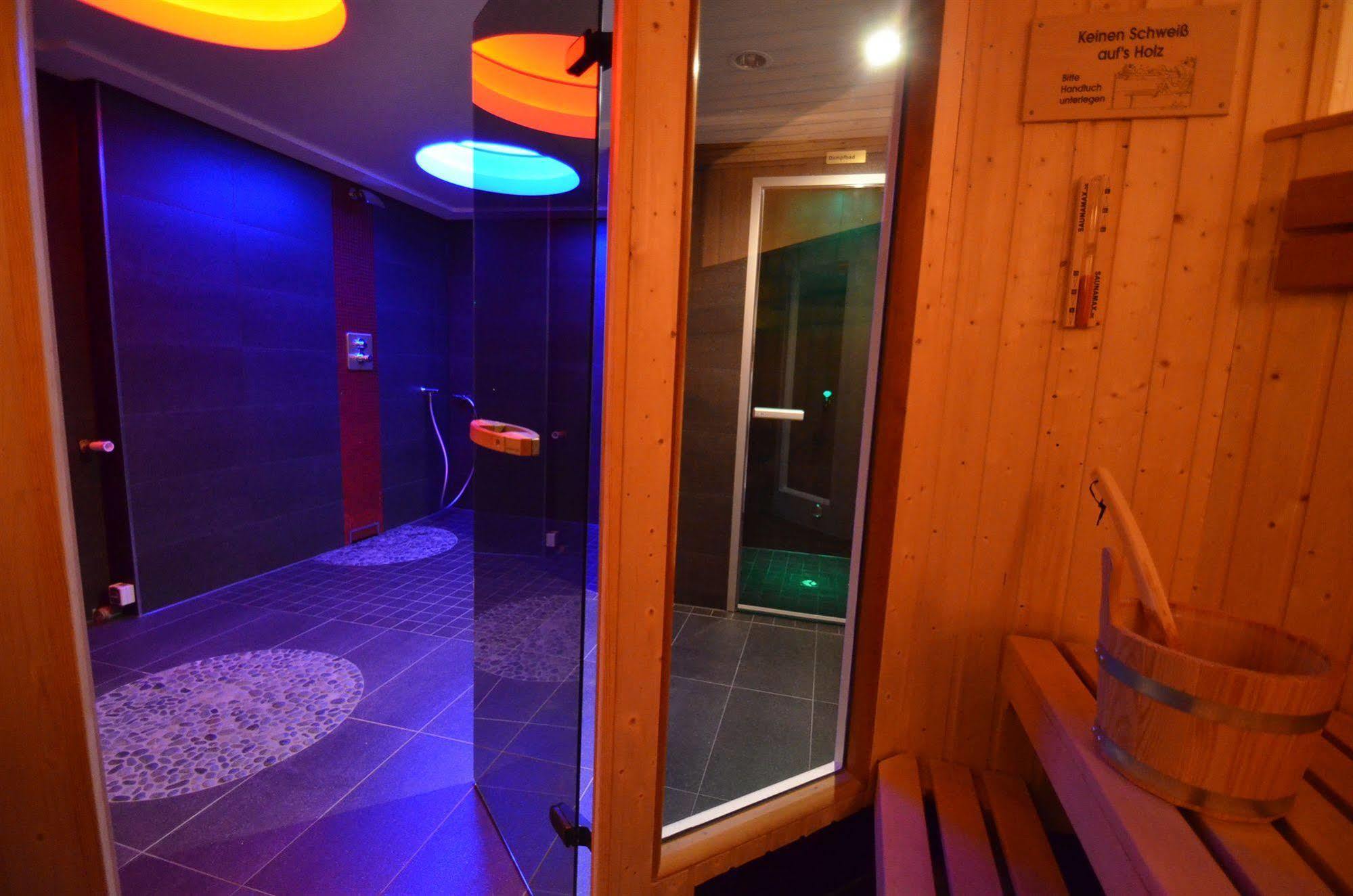 Und Economyzimmer Residenz Waldkrone Appartement *
