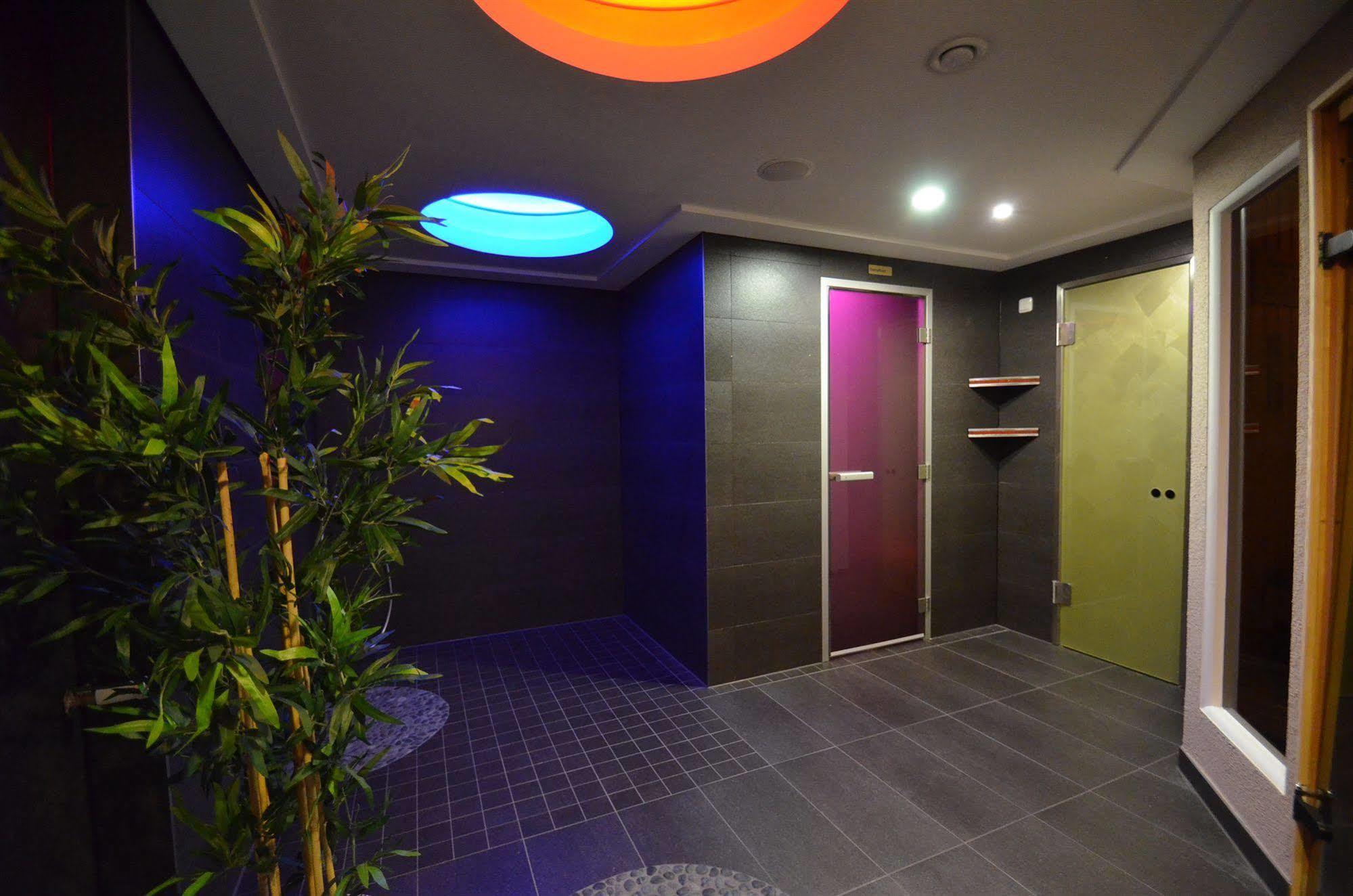 Appartement Und Economyzimmer Residenz Waldkrone *